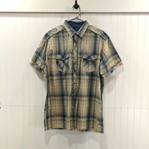 Men's Kuhl Size Large Button Down